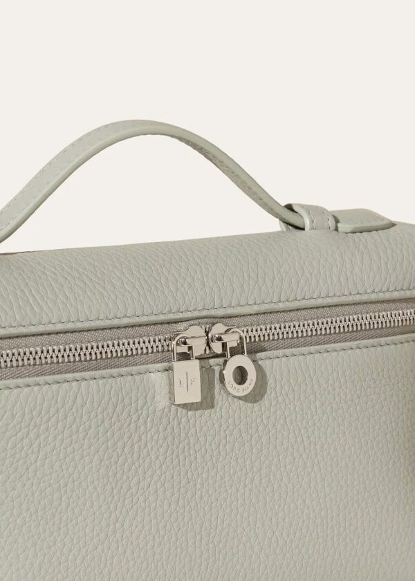 Extra Pocket L19 clutch