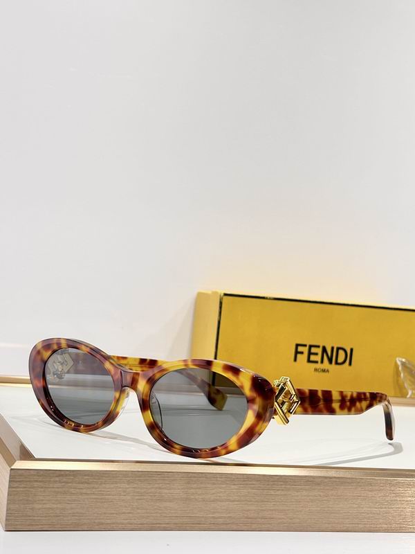 Fendi Retro Oval Sunglasses Fashion Eyewear