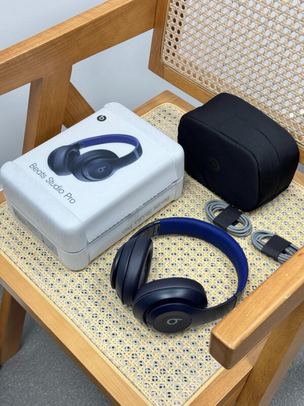 Studio Pro - Premium Wireless Over-Ear Headphones- Up to 40-Hour Battery Life, Active NoiseCancelling, USB-C Lossless Audio, Apple & Android Compatible