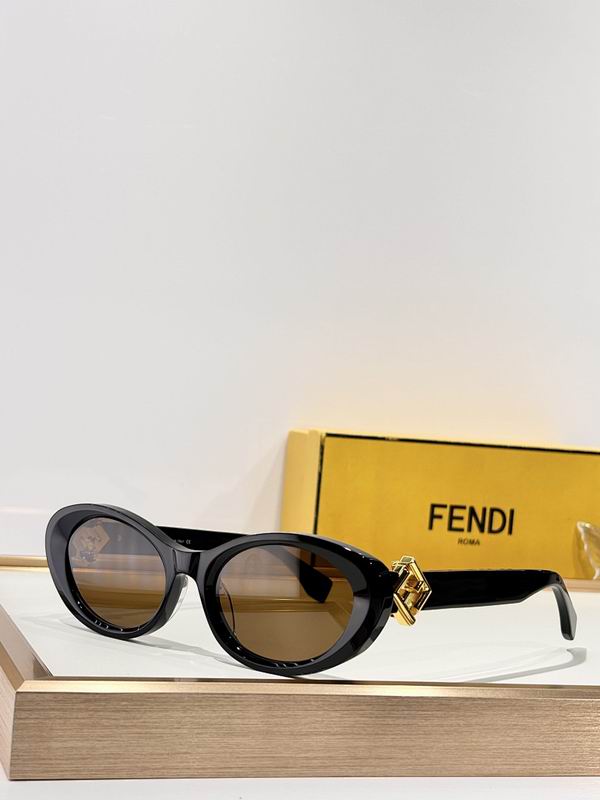 Fendi Retro Oval Sunglasses Fashion Eyewear