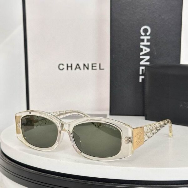 Chanel Vintage Rectangle Sunglasses – Quilted Temple CC Detail