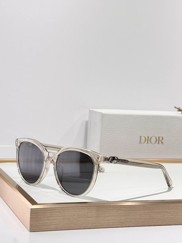 Dior Elegant Cat-Eye Sunglasses | Timeless Luxury Style