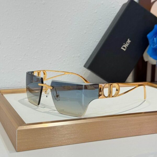 Dior CD Signature Shield Sunglasses – Luxury Rimless Edition
