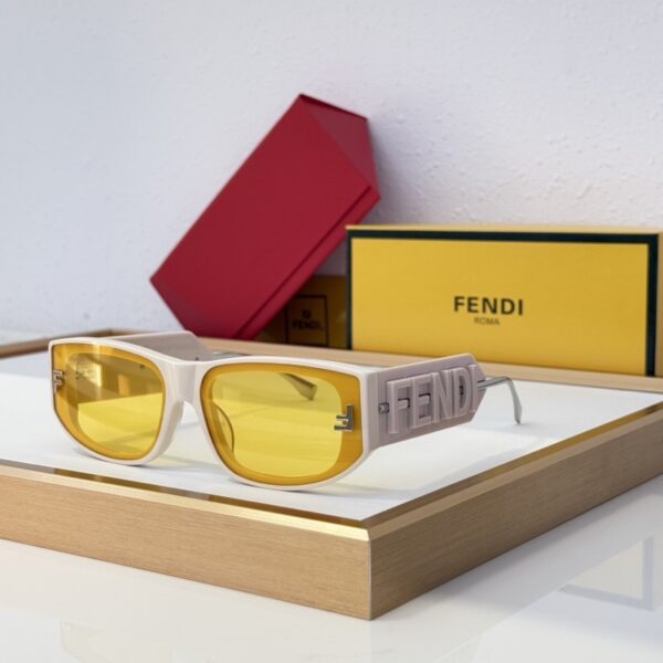 Fendi Oversized Logo Statement Sunglasses