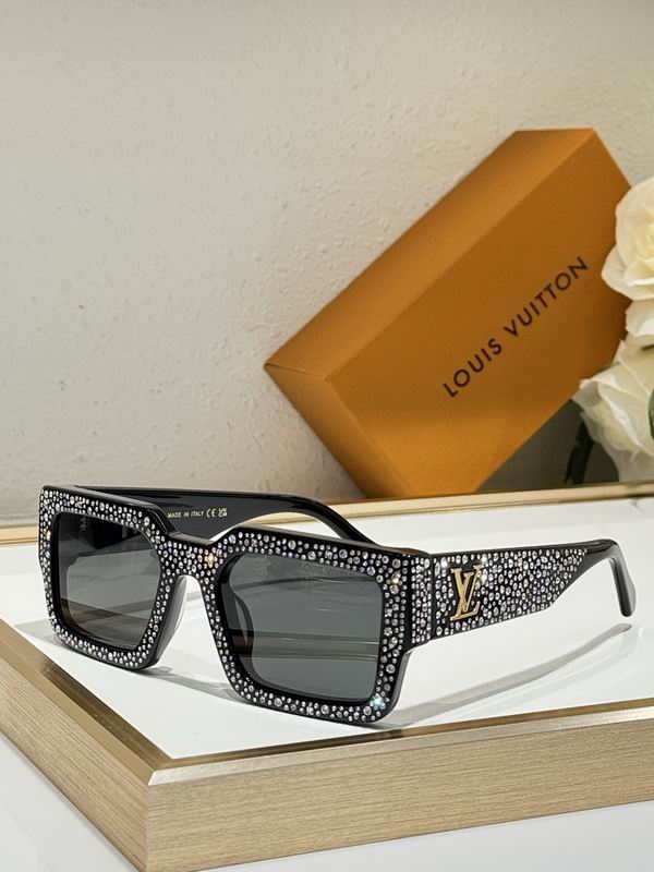Luxury Oversized Rhinestone Sunglasses – Sparkling Square Frame
