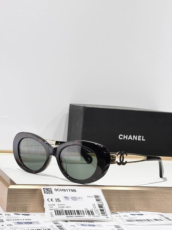 CHANEL Retro Oval Frame Sunglasses