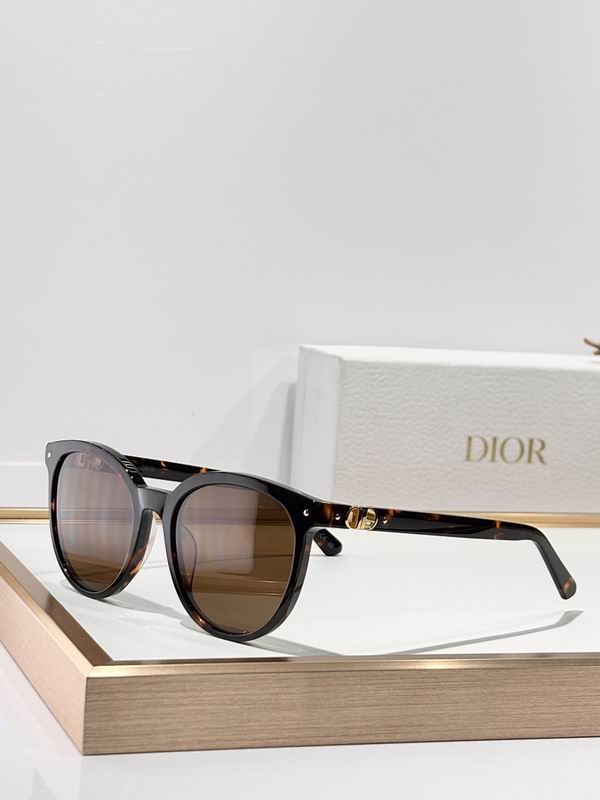 Dior Elegant Cat-Eye Sunglasses | Timeless Luxury Style