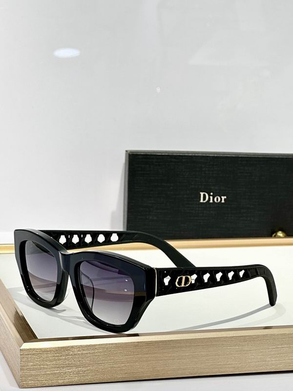 Dior Cannage Cut-Out Square Sunglasses