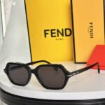 Fendi Statement Geometric Sunglasses