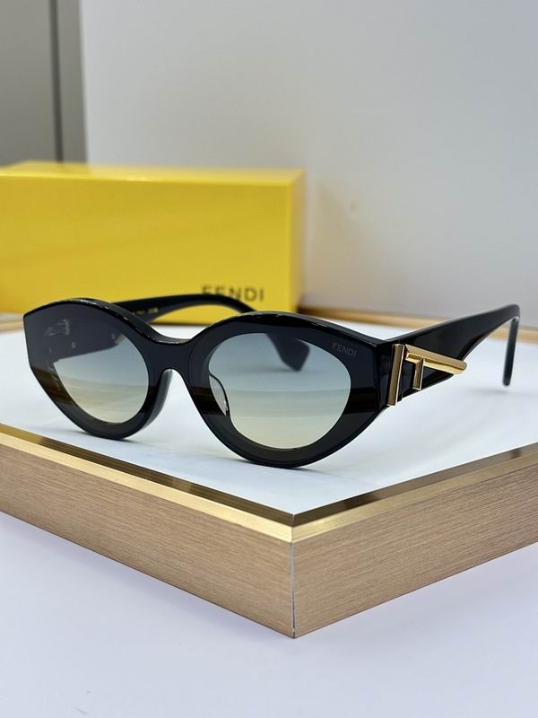 Fendi Cat-Eye Luxury Sunglasses
