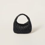 Wander Matelassé Medium Hobo Underarm Bag black