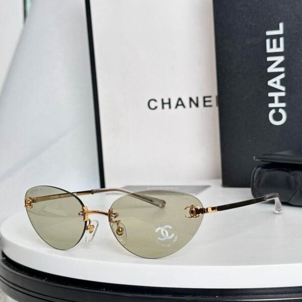 Chanel Vintage Rimless Oval Sunglasses – Minimalist Luxury Metal Frame