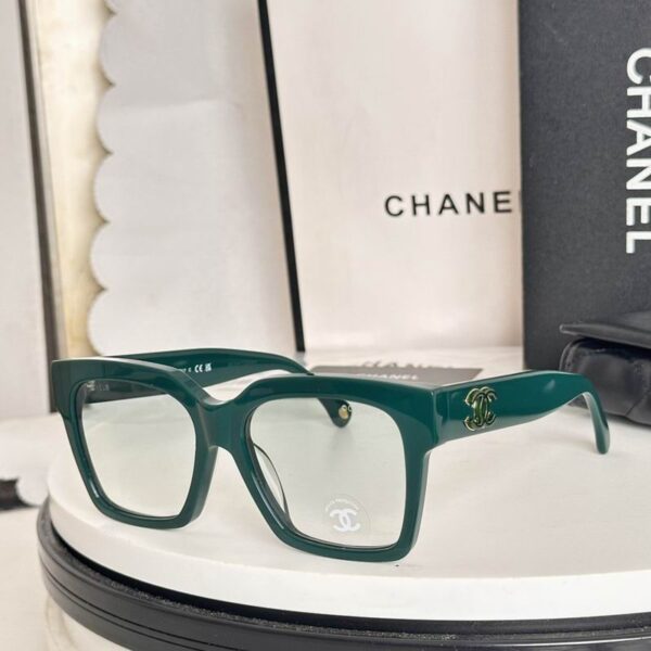 Chanel Oversized Square Sunglasses – Signature Double CC Detail