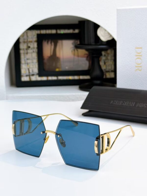 Dior CD Oversized Rimless Square Sunglasses