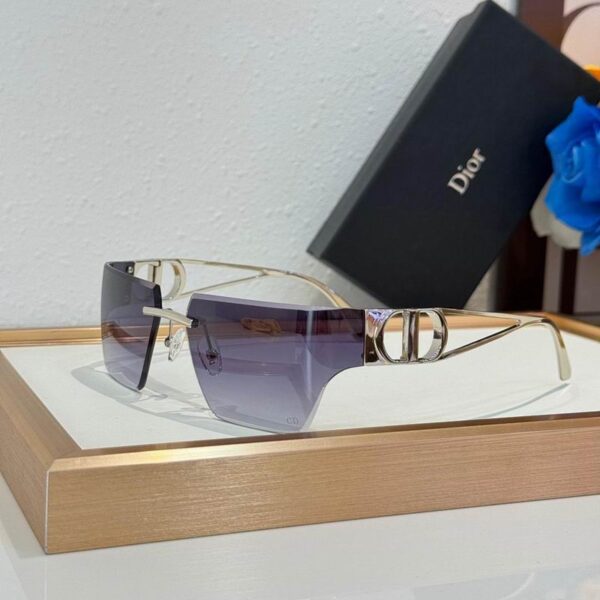 Dior CD Signature Shield Sunglasses – Luxury Rimless Edition