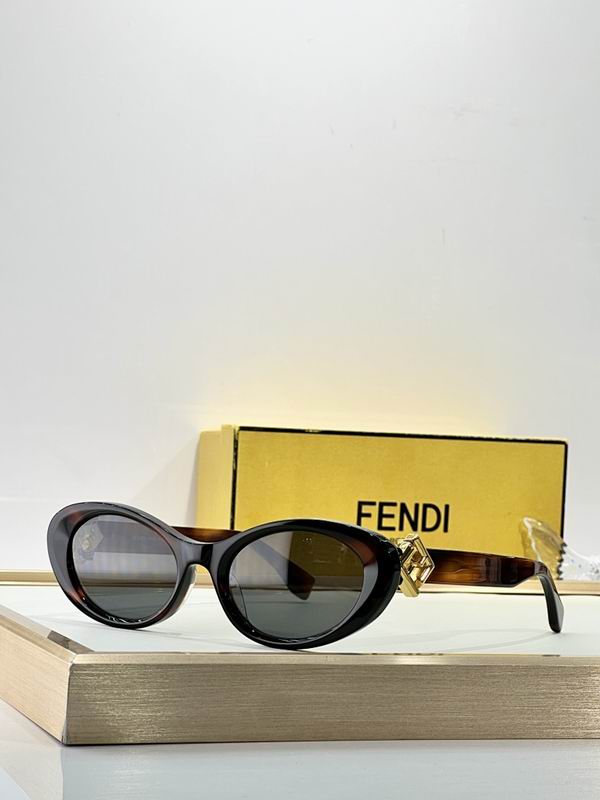 Fendi Retro Oval Sunglasses Fashion Eyewear