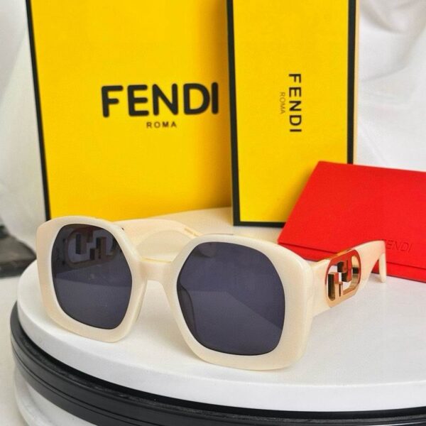 Fendi Oversized Square Vintage Sunglasses