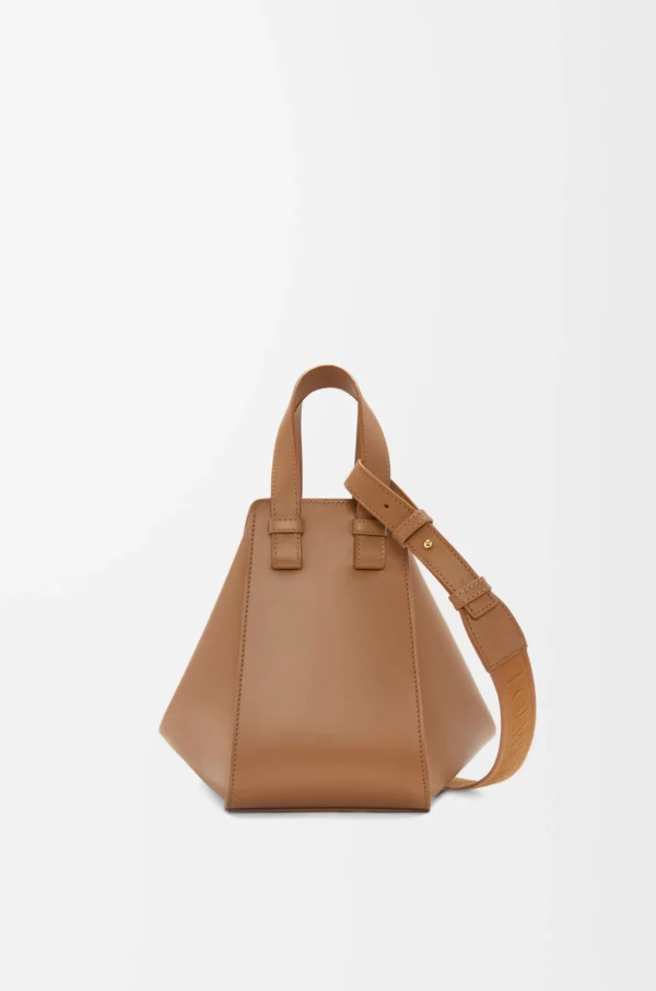 Compact Hammock bag in satin calfskin Oak