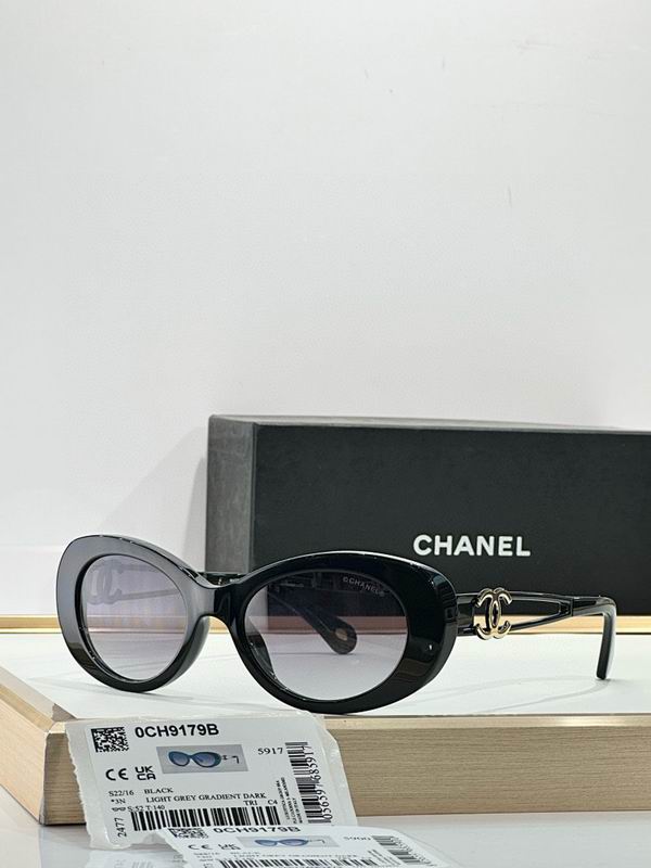 CHANEL Retro Oval Frame Sunglasses