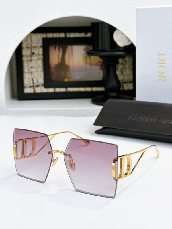 Dior CD Oversized Rimless Square Sunglasses