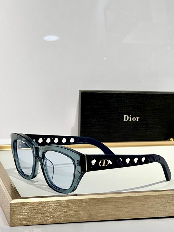 Dior Cannage Cut-Out Square Sunglasses
