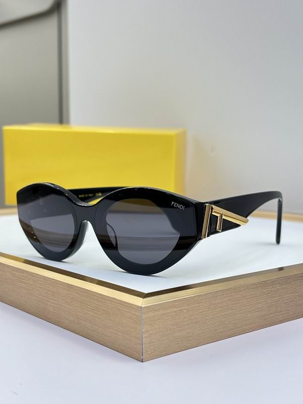 Fendi Cat-Eye Luxury Sunglasses