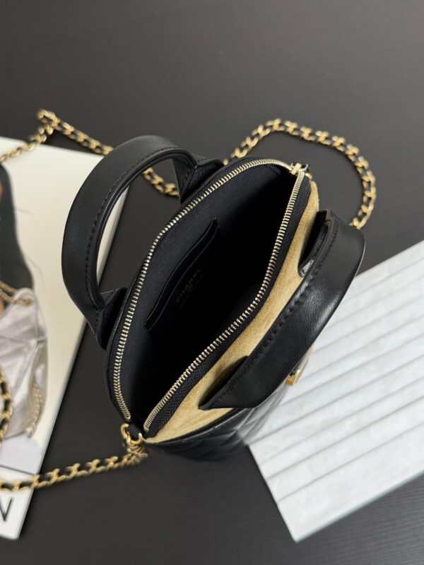 Chanel chain clutch bag