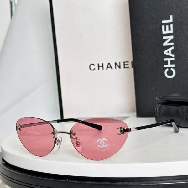 Chanel Vintage Rimless Oval Sunglasses – Minimalist Luxury Metal Frame