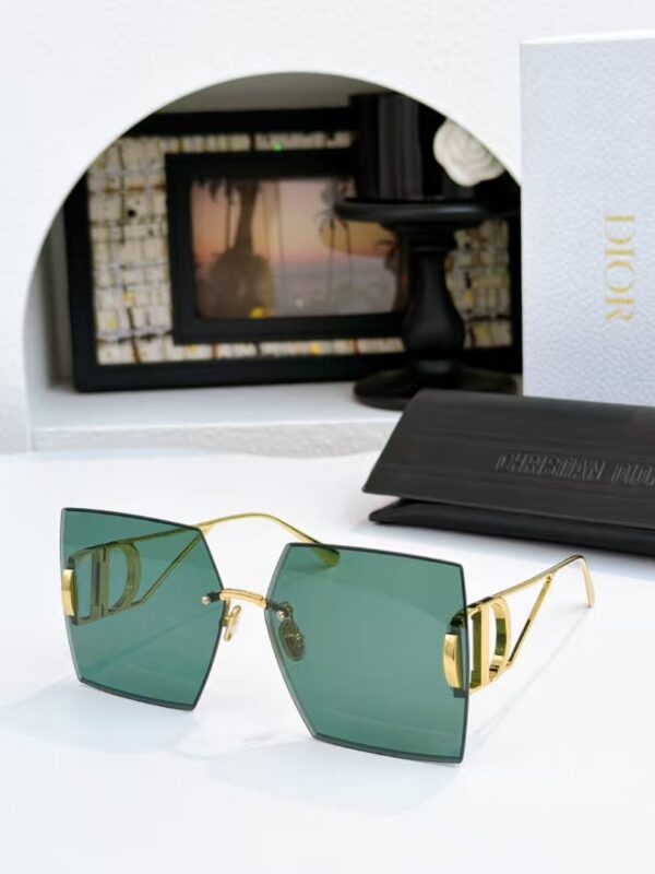 Dior CD Oversized Rimless Square Sunglasses