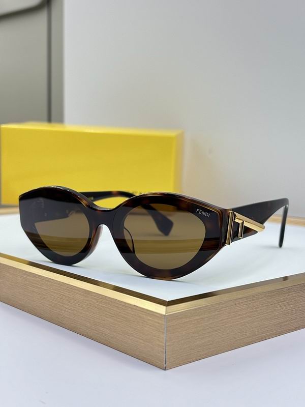 Fendi Cat-Eye Luxury Sunglasses