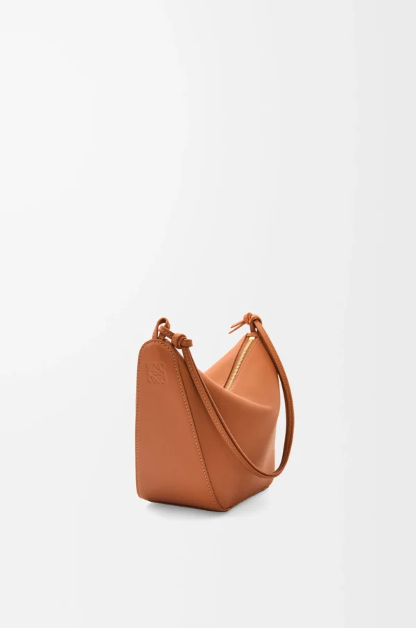 Mini Hammock hobo in classic calfskin Tan