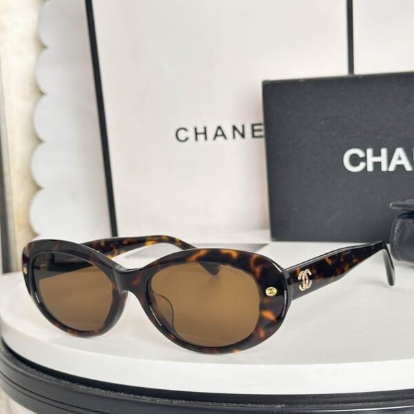 Chanel Retro Oval Frame Sunglasses – Minimal Logo Chic