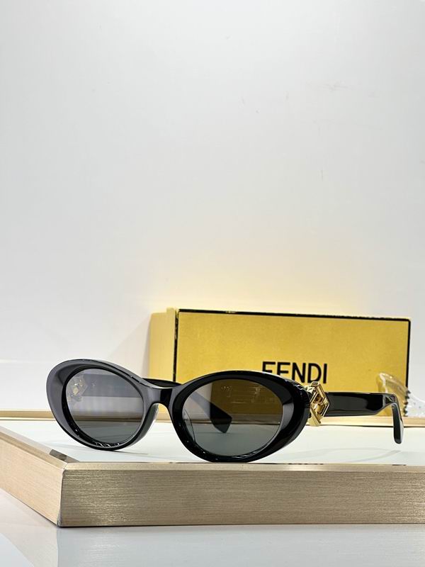 Fendi Retro Oval Sunglasses Fashion Eyewear
