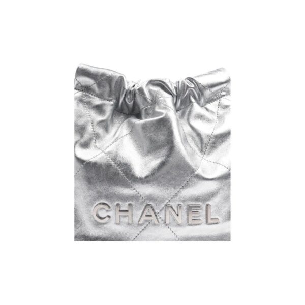 CHANEL 22 MINI HANDBAG Silver