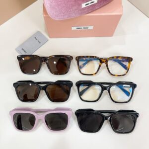 Miu Miu Square Frame Sunglasses – Vintage Chic Collection