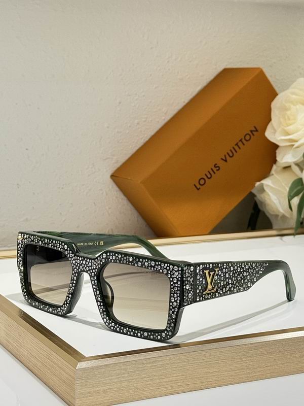 Luxury Oversized Rhinestone Sunglasses – Sparkling Square Frame