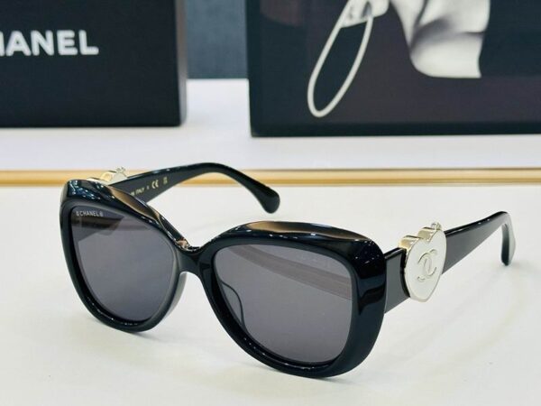 Chanel Luxury Oversized Round Sunglasses – Elegant Designer Style