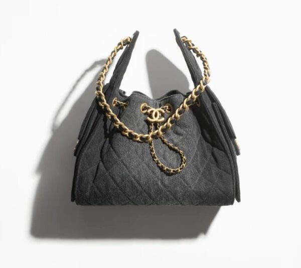 CHANEL 25 Bag 25S, diamond pattern gold chain, denim material with gold buckle, shoulder bag, female style, black