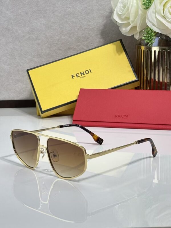 Fendi Aviator Sunglasses for Men & Women – Luxury Metal Frame UV400 Protection Designer Shades