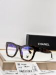 Chanel Classic Cat-Eye Sunglasses | Elegant Vintage Style