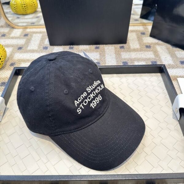 Luxury designer retro letter baseball cap embroidered unisex adjustable dad cap