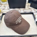 Luxury designer retro letter baseball cap embroidered unisex adjustable dad cap