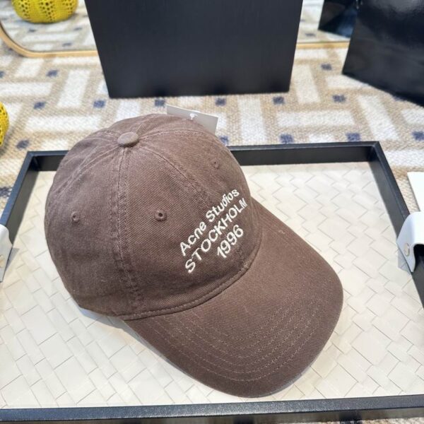 Luxury designer retro letter baseball cap embroidered unisex adjustable dad cap