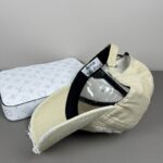 Luxury designer retro washed worn-out smiling baseball cap for both men and women, adjustable street dad hat