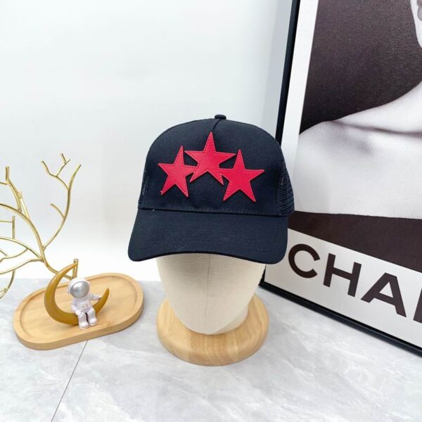 Luxury designer retro mesh hip-hop baseball cap with adjustable snap button design for both men and women, cute and fashionable baseball cap