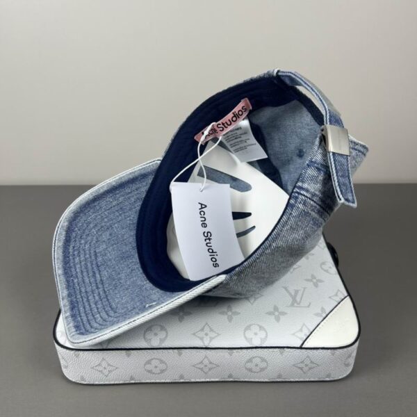 Luxury designer retro washed baseball cap for men and women, casual smiley face metal adjustable sports cap