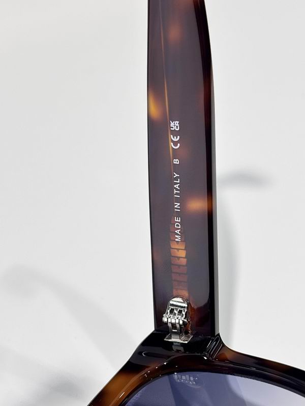 Chanel Classic Cat-Eye Sunglasses | Elegant Vintage Style