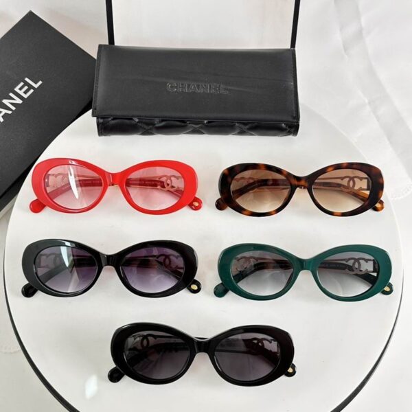 Chanel Vintage Oval Frame Sunglasses – Iconic Double CC Design