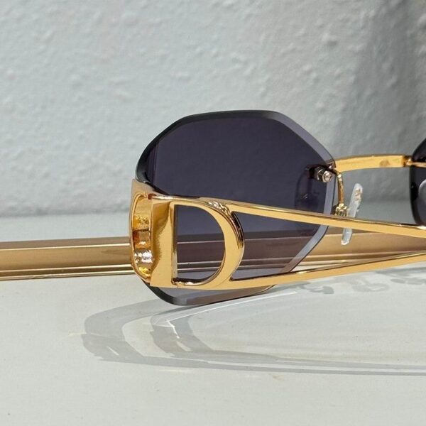 Dior CD Signature Shield Sunglasses – Luxury Rimless Edition