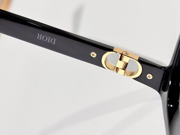 Dior Elegant Cat-Eye Sunglasses | Timeless Luxury Style